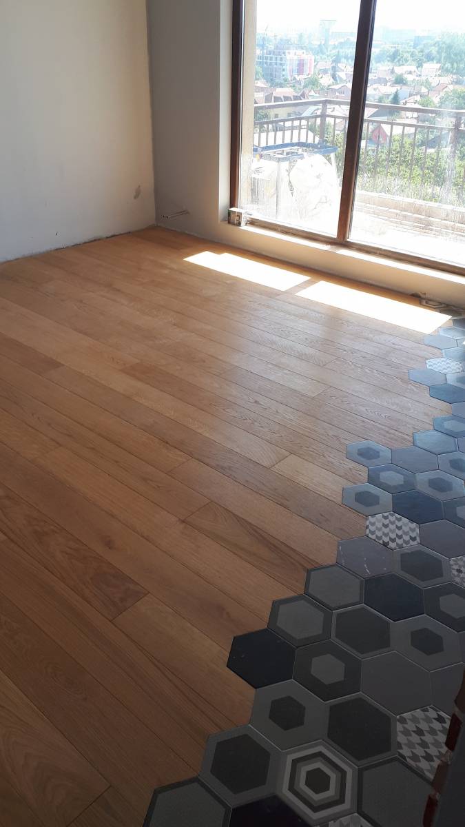 Fourniture et pose de parquet stratifié sur-mesure par Space Bat à Cannes