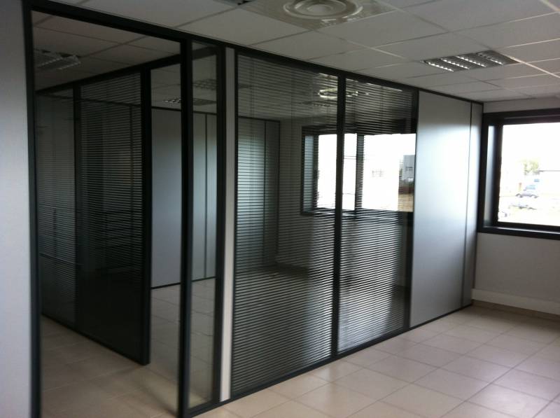 Agencement de salles de réunion et de bureaux sur la Côte d'Azur